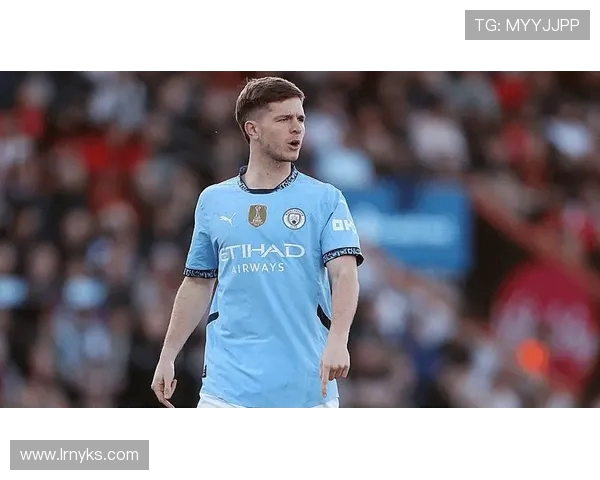 曼城夏窗再发力！右后卫 + 边锋锁定新目标，格拉利什领衔三人离队(2)